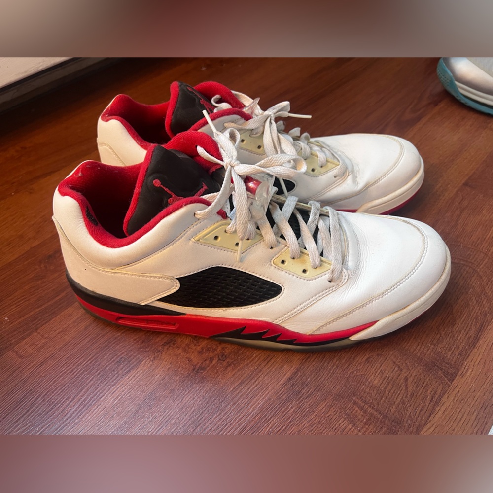 Jordan 5 Low Fire Red